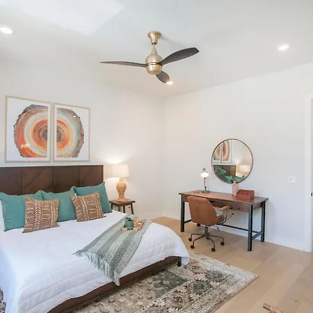 Luxury 3-story East Nash Sfh