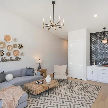 Luxury 3-story East Nash Sfh Nashville