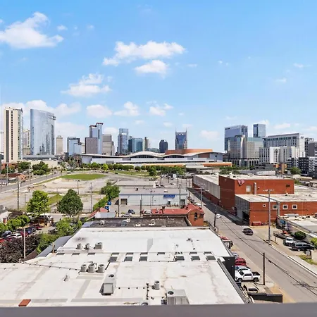 - 635 7th Ave S Unit 608 *