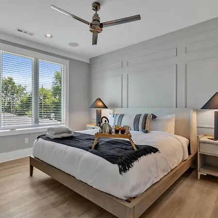 Holiday home Double Treble - 2 Townhomes - Private Rooftops