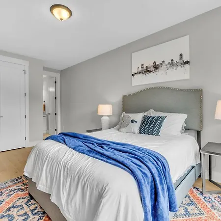 Gns Essentials - - 223 Oceola Ave #11 Nashville