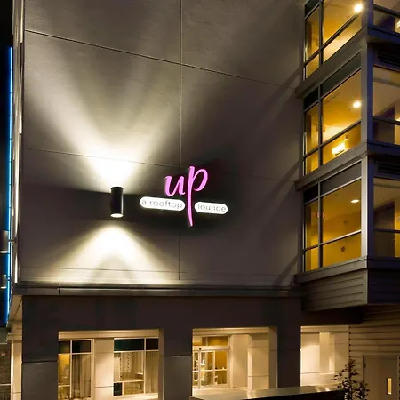Fairfield And By Marriott Downtown/the Gulch Hotel 3*