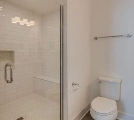 1050 East Trinity Lane, Unit 7 Hbr Apartment