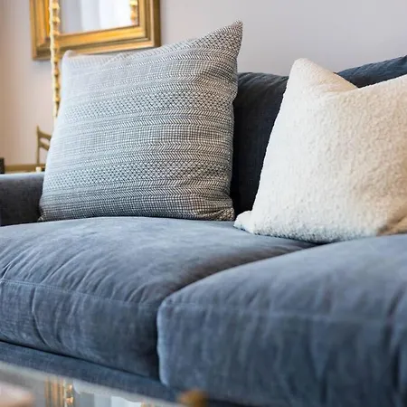 Apartment Chic Midtown Penthouse Escape