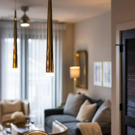 Chic Midtown Penthouse Escape Apartment