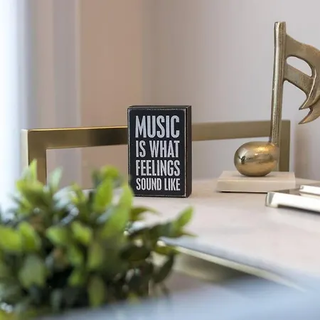 Apartment Chic Midtown Penthouse Escape Nashville