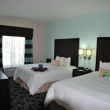 Hotel Hampton & At Opryland Nashville