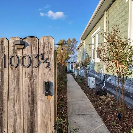 Greenwood With Covered Hot Tub, Fire Pit, And Outdoor Tv! Holiday home