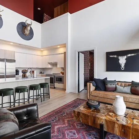 - 635 7th Ave S Unit 608 Holiday home