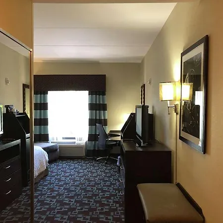 Hotel Hampton & At Opryland Nashville