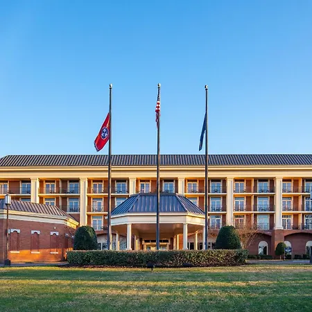 Hotel Sheraton Music Airport 4*