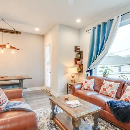 Holiday home Spacious Contemporary Townhome With Private Rooftop Nashville