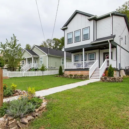 Holiday home Gorgeous Downtown Pad 3 Bedroom 2.5 Bath Large Patio