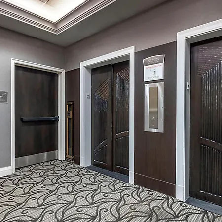 Bluegreen Downtown Hotel *