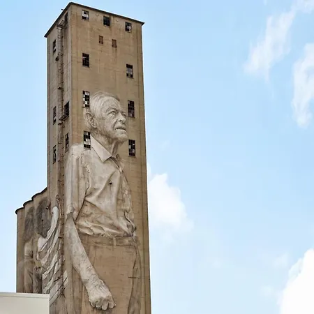 The Centennial - Walk To Breweries And Live Music *