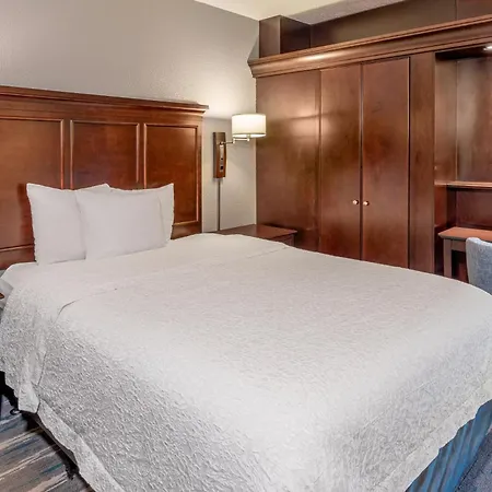 Hotel Hampton / Vanderbilt