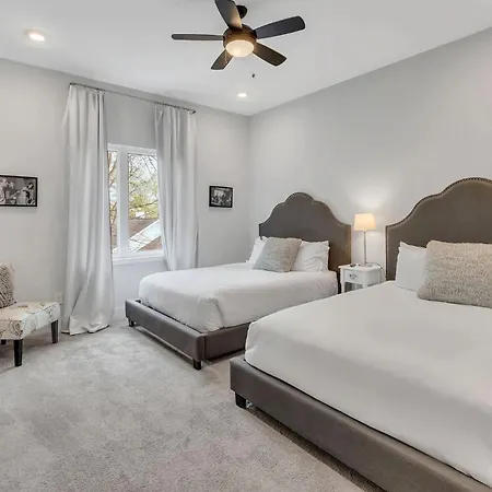 Apartment 1035 Fairwin Ave *