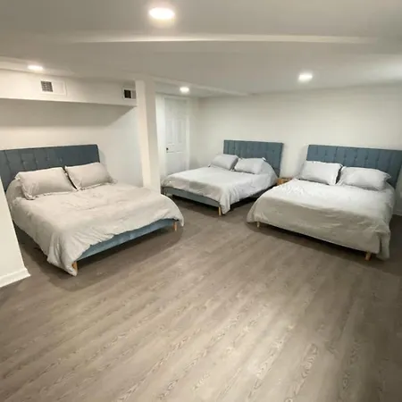 Holiday home The Playhouse: 4br With Spa, Basketball & Games