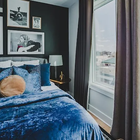 Four Bedroom In Oceola Ave Apartment *
