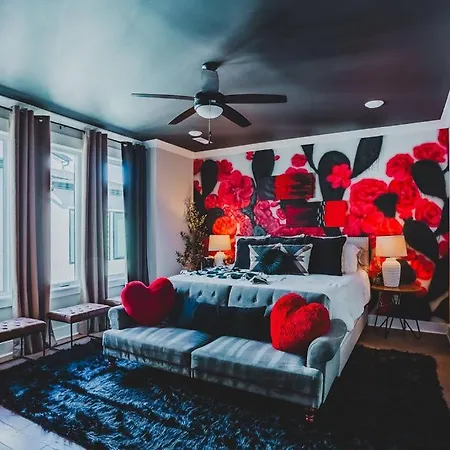 Four Bedroom In Oceola Ave Nashville