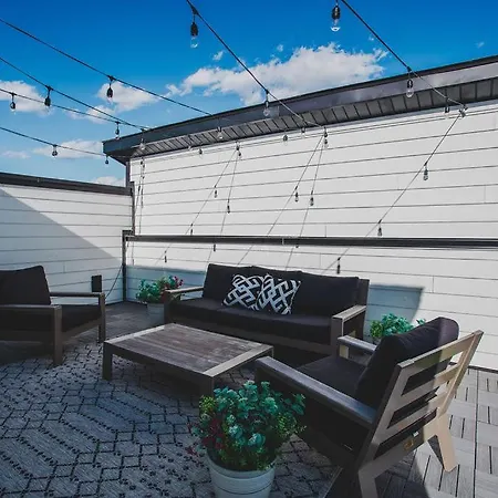Four Bedroom In Oceola Ave Apartment Nashville