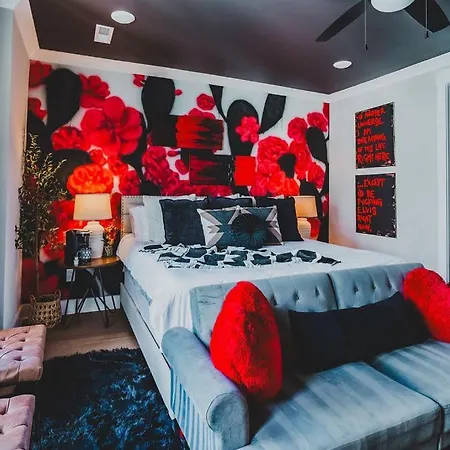 Four Bedroom In Oceola Ave Apartment Nashville