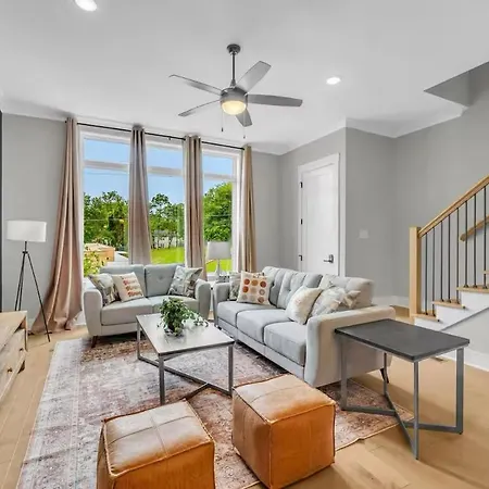 Apartment Four Bedroom In Oceola Ave *