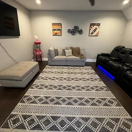 Lakeshore Luxury Near River With Hot Tub And Rooftop Deck * Nashville
