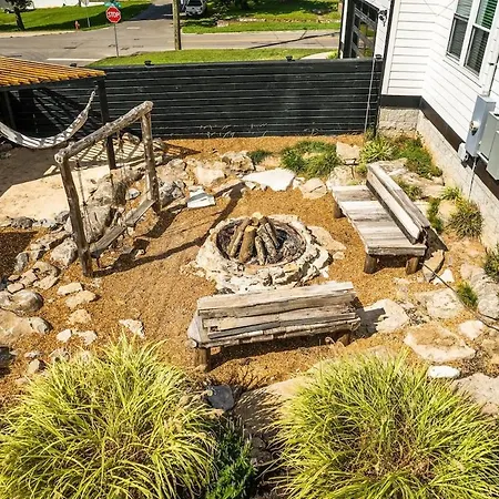 Lakeshore Luxury Near River With Hot Tub And Rooftop Deck Nashville