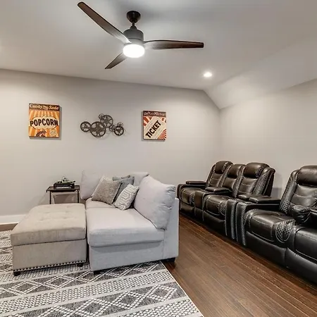 Lakeshore Luxury Near River With Hot Tub And Rooftop Deck Nashville