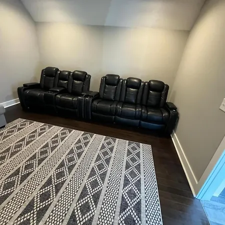 Holiday home Lakeshore Luxury Near River With Hot Tub And Rooftop Deck Nashville