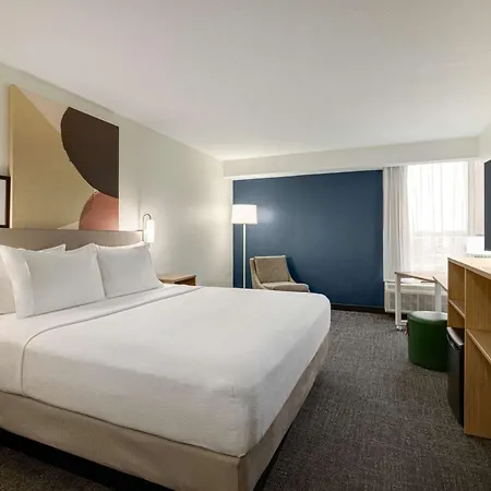 Spark By Hilton At Opryland Hotel