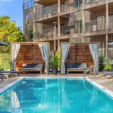 3br2ba Lux Pool Walk To Broadway 08mi * Nashville