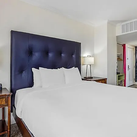 Bluegreen Downtown Hotel
