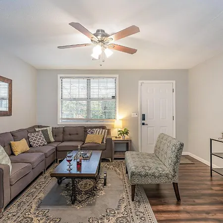 South Wing - 2 Units - 4 Bedrooms - Mins To Zoo Nashville