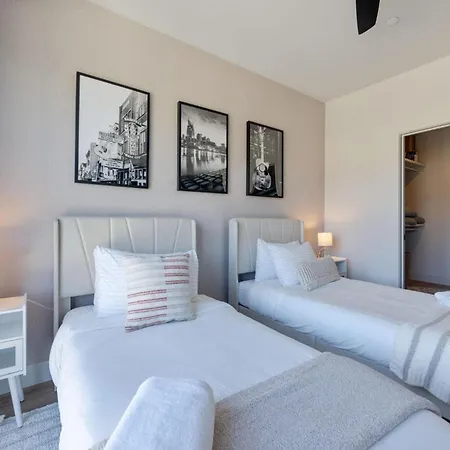 Melody Merge - Odyssey - 3 Separate Units Holiday home Nashville