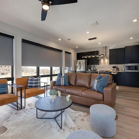 Melody Merge - Odyssey - 3 Separate Units Holiday home Nashville