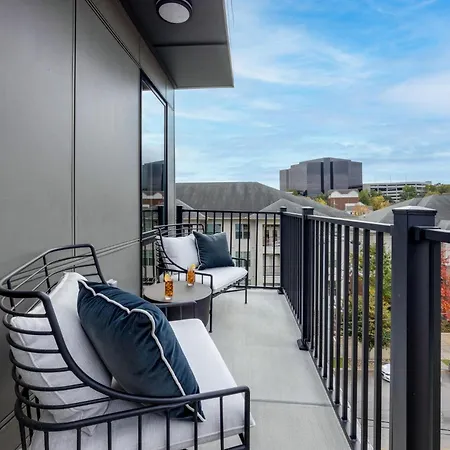 Melody Merge - Odyssey - 3 Separate Units Holiday home Nashville
