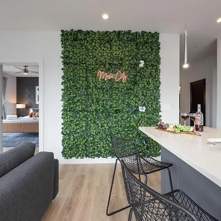 Holiday home Melody Merge - Odyssey - 3 Separate Units Nashville