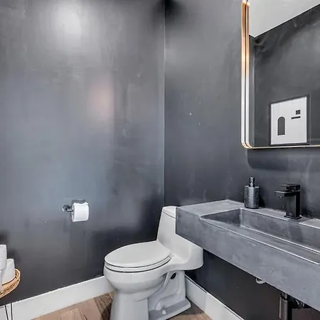 Spacious - 2 Homes, 15 Guests * Nashville