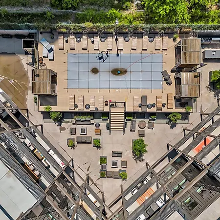 Boots On Broadway In Downtown With Parking, Pool, Gym Apartment Nashville