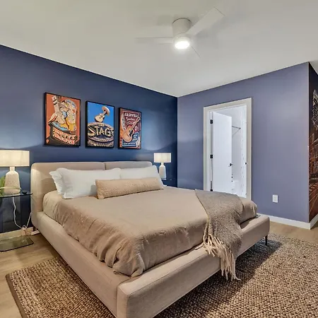 Apartment Boots On Broadway In Downtown With Parking, Pool, Gym Nashville