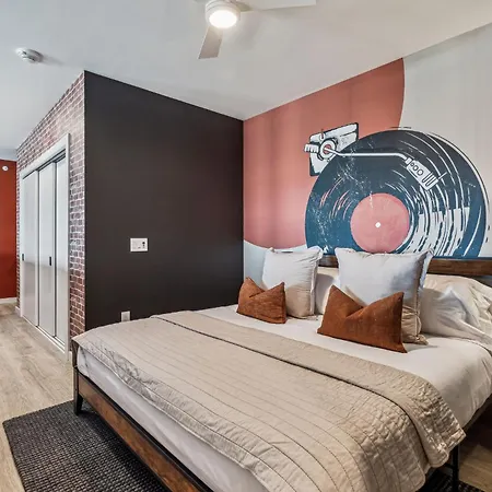 Apartment Grand Ole Nashville- Walk To Broadway & Honky Tonks! Nashville
