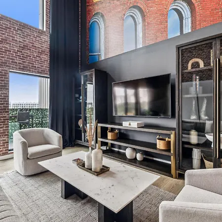 Grand Ole Nashville- Walk To Broadway & Honky Tonks! Apartment