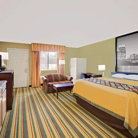 Super 8 By Wyndham Hermitage Nashville