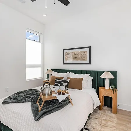 Dazzle - Sleeps 4 Guests - Mins To Germantown * Nashville