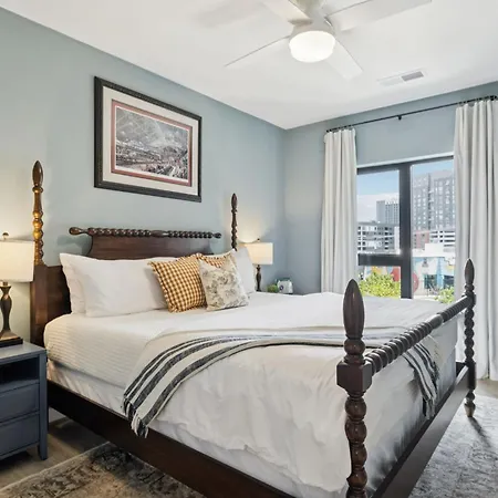Southern Comfort Short Walk To Broadway W Pool & Gym At The Hyve Apartment *