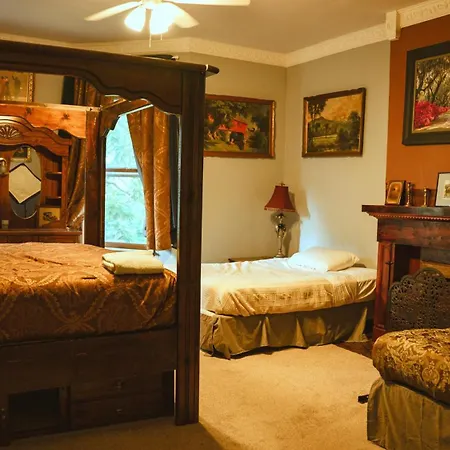 The Magnolia Mansion 6 Minutes To Broadway On 4 Acres