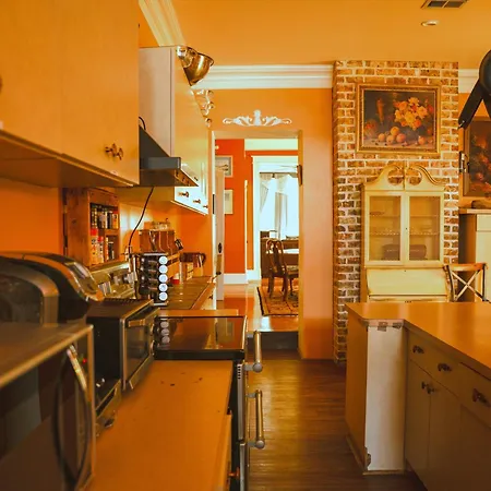 The Magnolia Mansion 6 Minutes To Broadway On 4 Acres Holiday home *