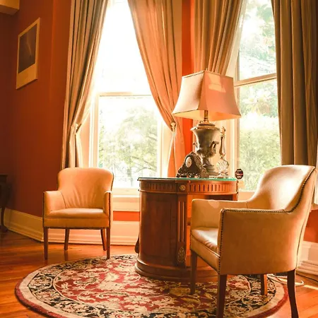 The Magnolia Mansion 6 Minutes To Broadway On 4 Acres *